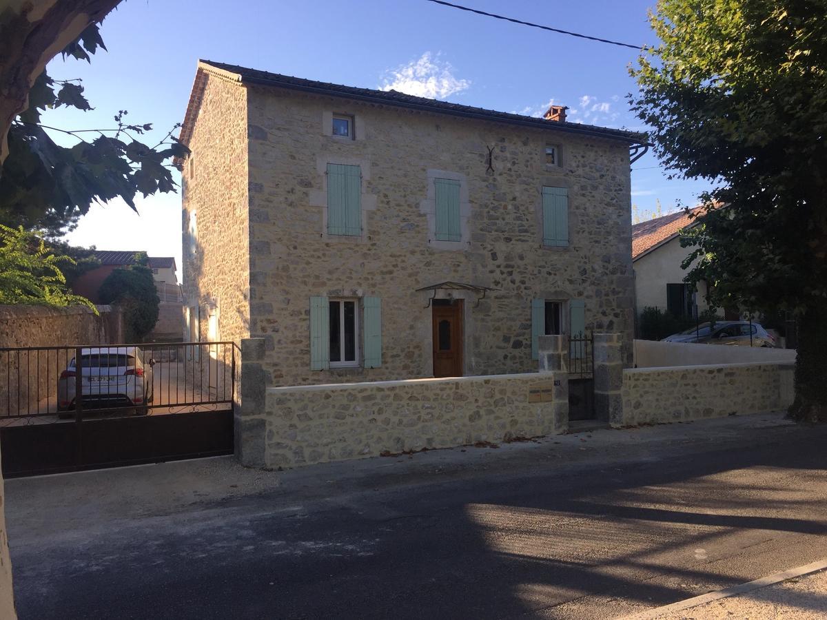 La Maison De Salavas Vallon-Pont-d'Arc Luaran gambar