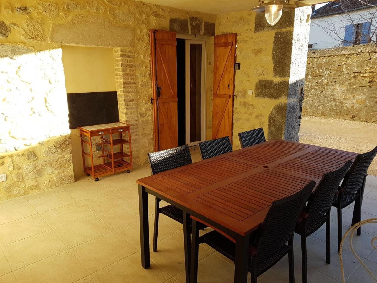 La Maison De Salavas Vallon-Pont-d'Arc Luaran gambar
